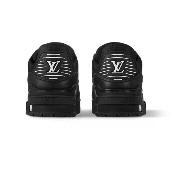 "LV All Black" trenér